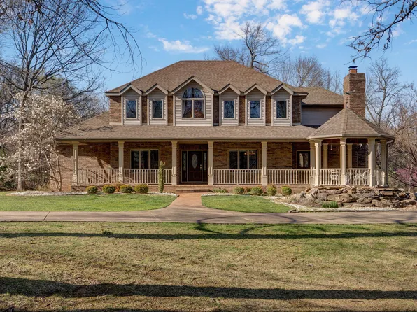 4810 N Red Hawk Circle, Springfield, MO 65803