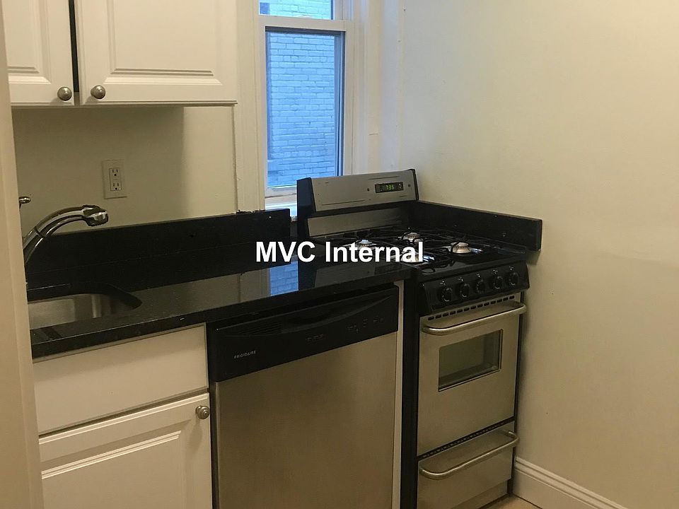 2nd image of 78 Brainerd Rd APT 21E