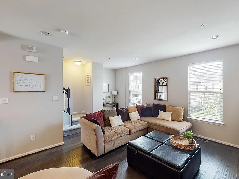 213 Quarry Point Rd — Photo 15