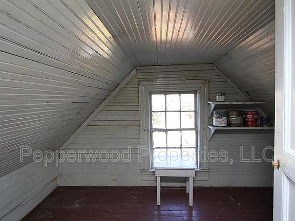 5th image of 220 W Hampton Ave APT 4