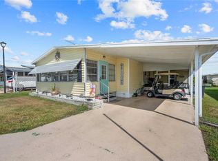 5324 Seville Dr, Zephyrhills, FL 33541