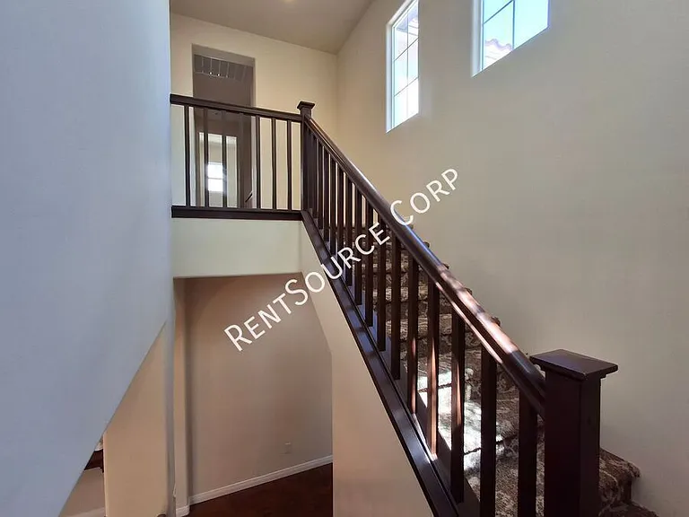 24310 Las Palmas St — Photo 23