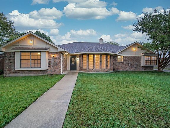 2nd image of 4717 Michelle Dr