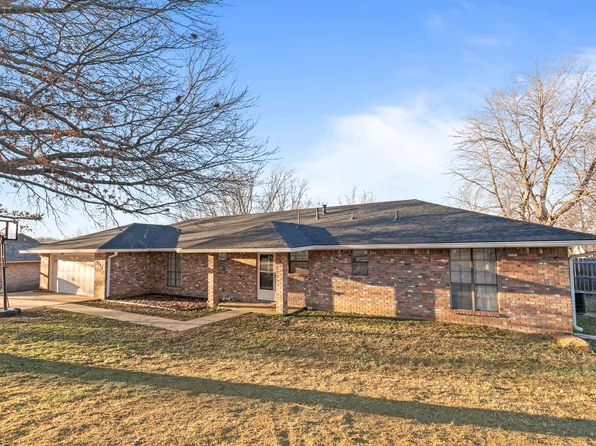 1114 22nd Pl SW, Miami, OK 74354