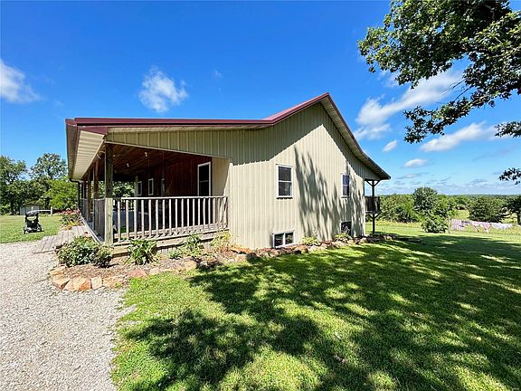3rd image of 1218 County Road 6090
