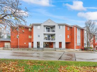 500 Westmount Rd W #410, Kitchener, ON N2M5M9