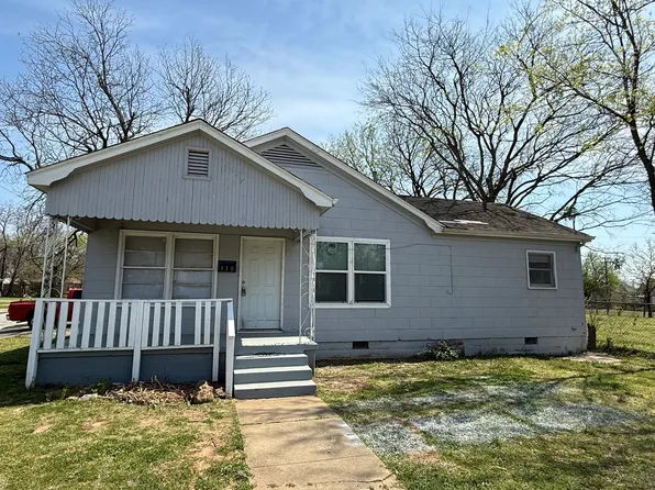 330 C St NW, Ardmore, OK 73401