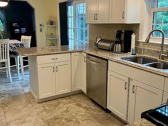 Tiled White Kitchen 