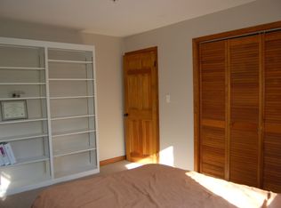 16 Mohawk Dr, Averill Park, NY 12018