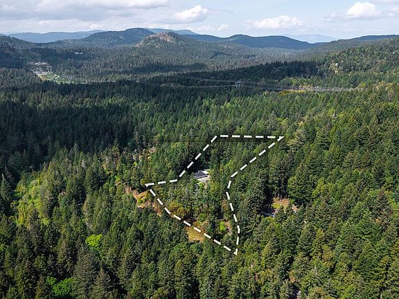 4th image of 636 Stewart Mountain Rd