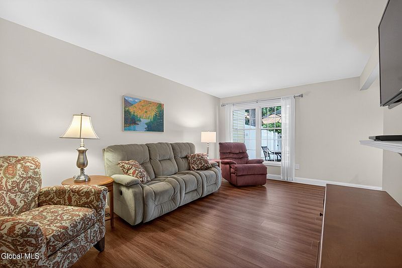 5th image of 516 Elk Circle