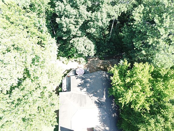 4th image of 9648 Fox Hunt Cir N