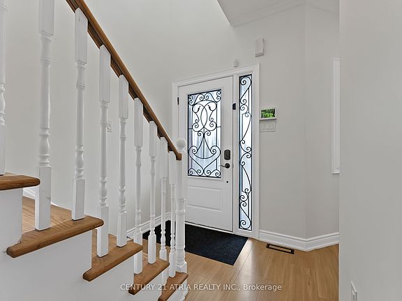 2nd image of 214 Ellis Cres