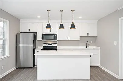 9631 Salem Street — Photo 3
