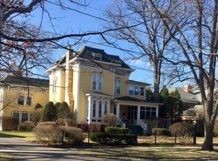 271 Scott Ave, Winnetka, IL 60093