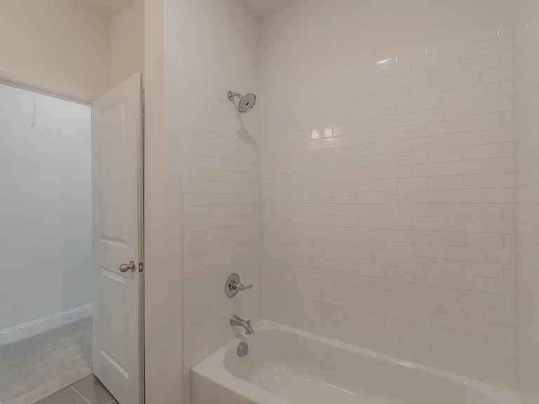 105 Observation Dr W — Photo 56