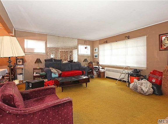 4th image of 496 Fenimore Ave