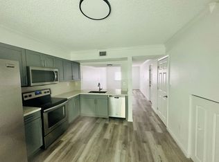 14900 SW 82nd Ter, Miami, FL 33193