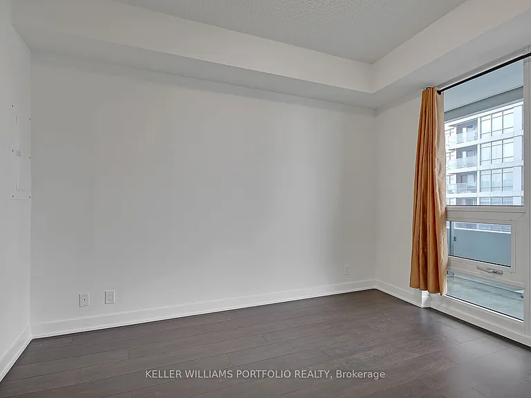 2221 Yonge St #1106 — Photo 15