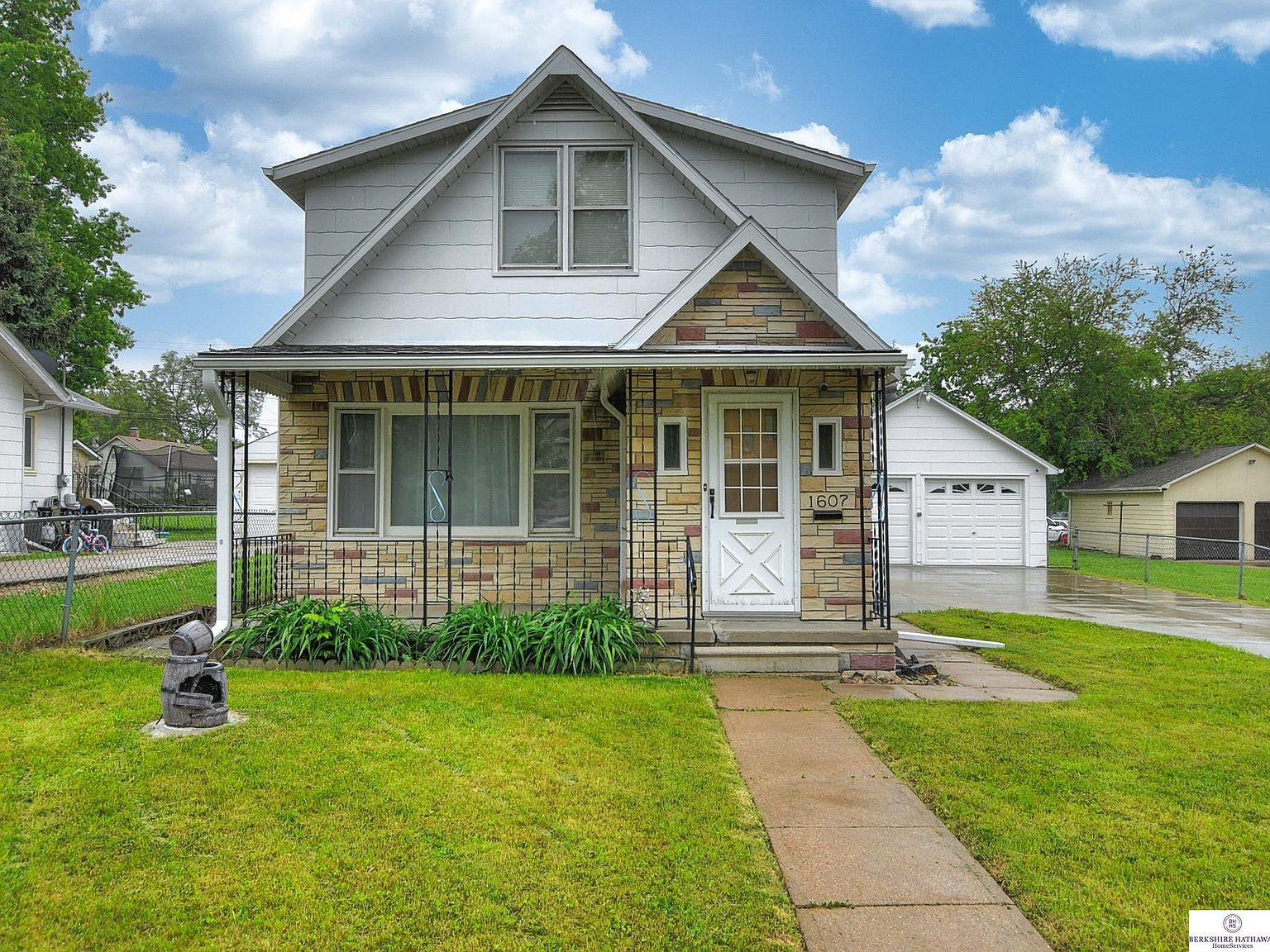 1607 Drexel St, Omaha, NE 68107 | Zillow