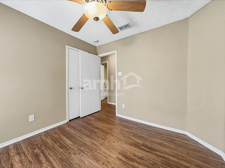 4652 Cool Ridge Ct — Photo 13
