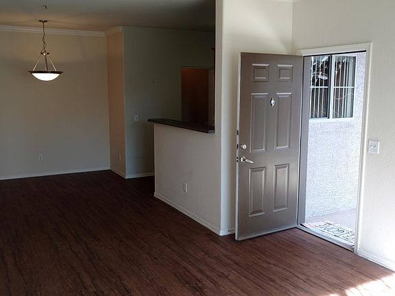3rd image of 1941 S Pierpont Dr #1123