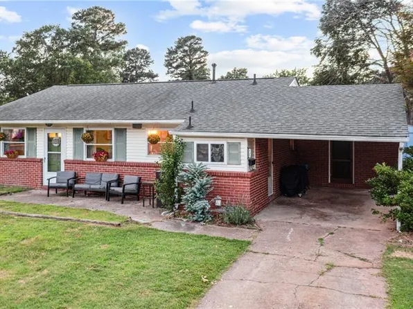 425 Bamboo Ln, Virginia Beach, VA 23452