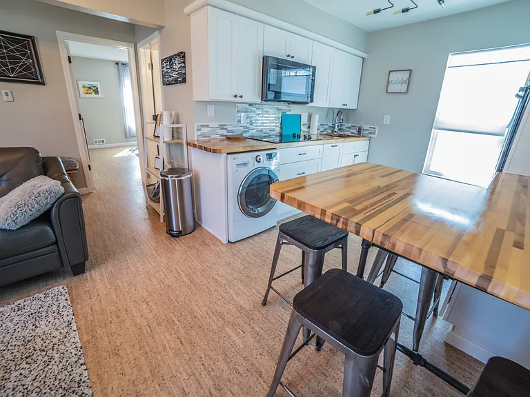 120 N Corona St #B — Photo 10