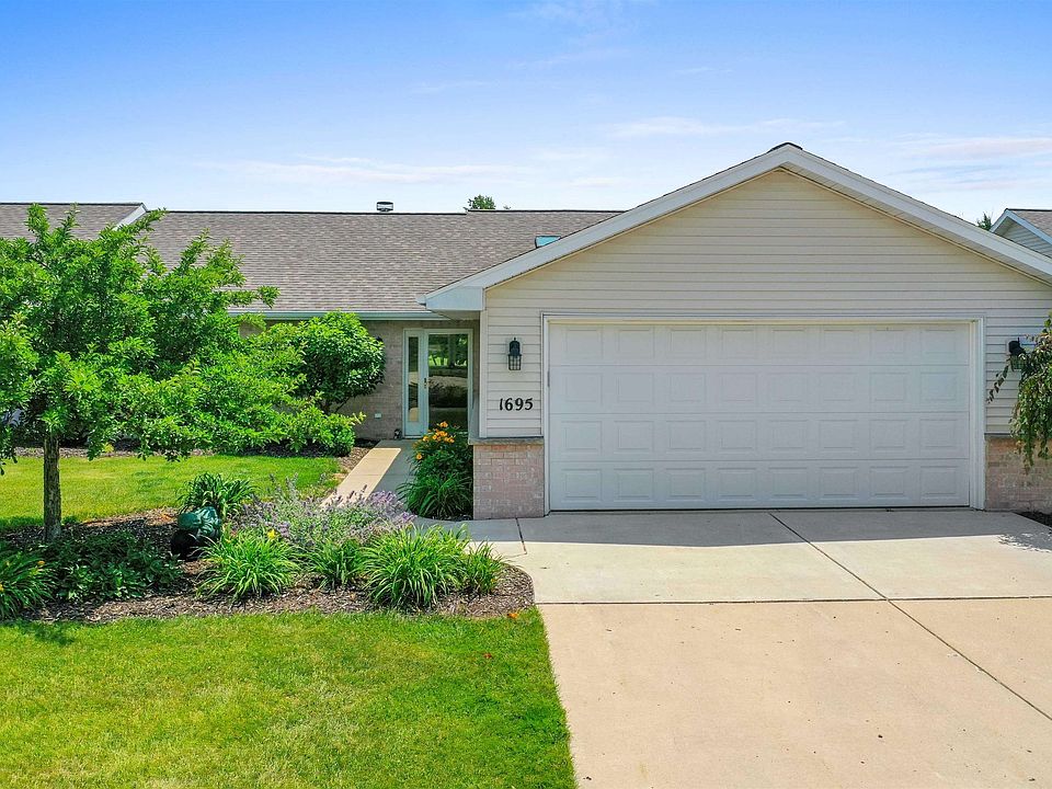 1st image of 1695 Twin Lakes Cir
