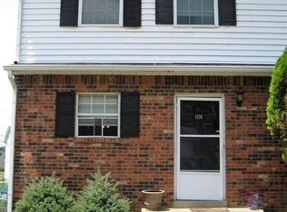 1216 Clear Ridge Ln, Radcliff, KY 40160