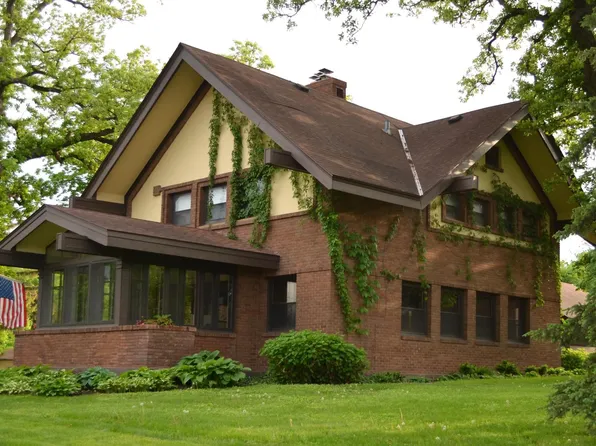 446 Main St S, Hutchinson, MN 55350