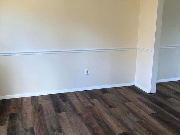 5th image of 18 Garden Ln