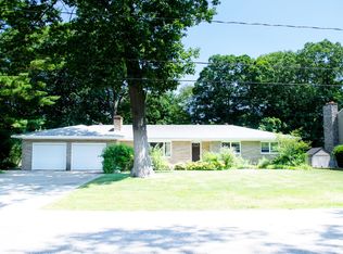 3908 Applewood Ln, Norton Shores, MI