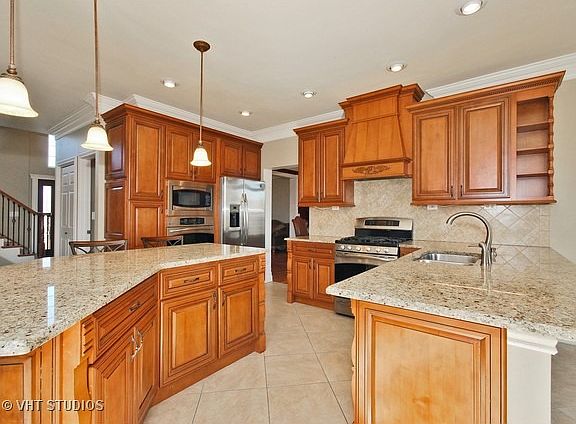 4th image of 1645 Whispering Oaks Dr