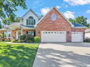 1116 Post Rd, Springfield, IL 62712