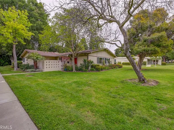 241 Calle Aragon #B, Laguna Woods, CA 92637