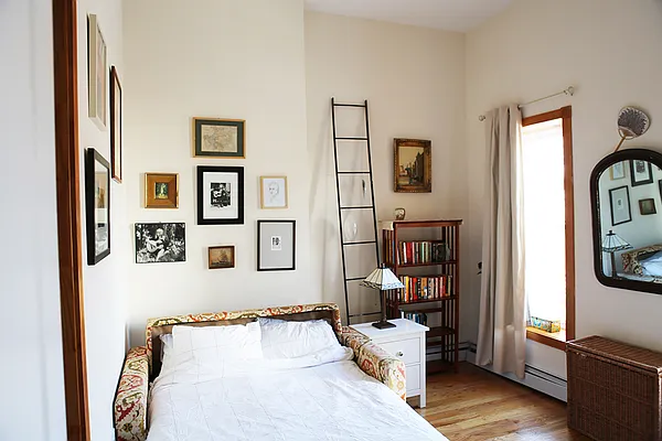 Rented by Chris Stewart, LREB | media 44