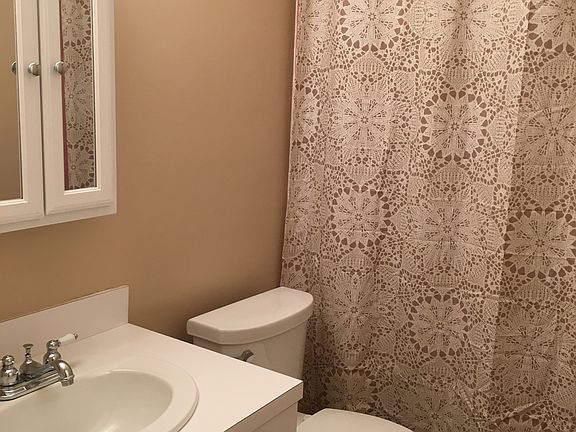 2nd image of 20 Bangor St