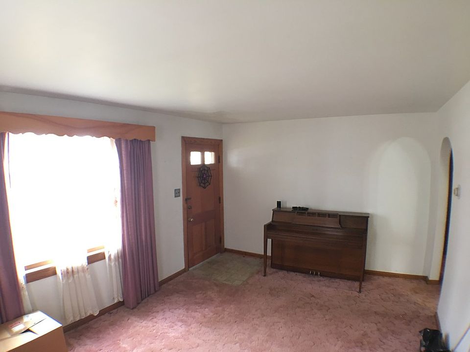 2nd image of 2604 W Victory Ct