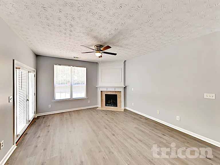 3329 Coach House Ct — Photo 3