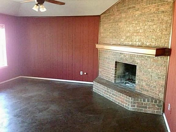 5th image of 1204 Land Rush Dr