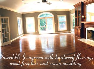 1500 Stonehaven Rd, Columbia, MO 65203