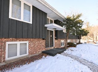 Wildwood Apartments, Dubuque, IA 52001
