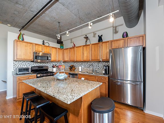 5th image of 849 N Franklin St Unit 512