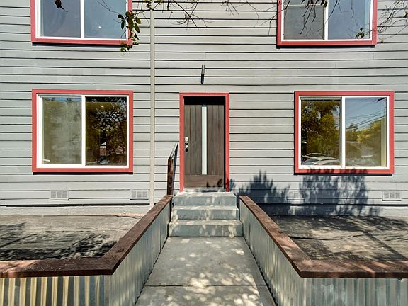 2nd image of 537 Cedar St