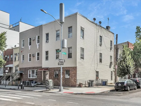 382 Manhattan Avenue image 1 of 17