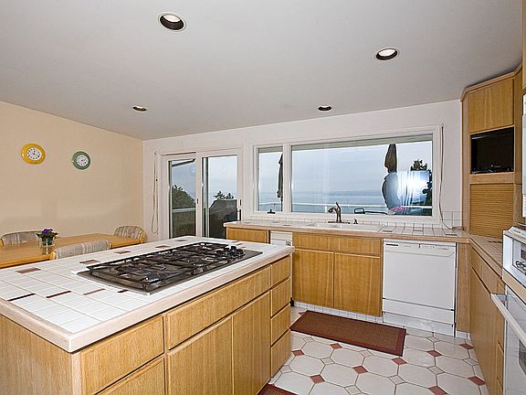 4th image of 17405 14th Ave NW