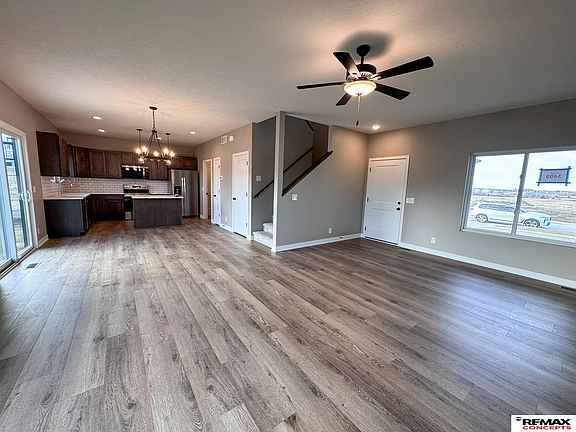 5th image of 3409 W C St