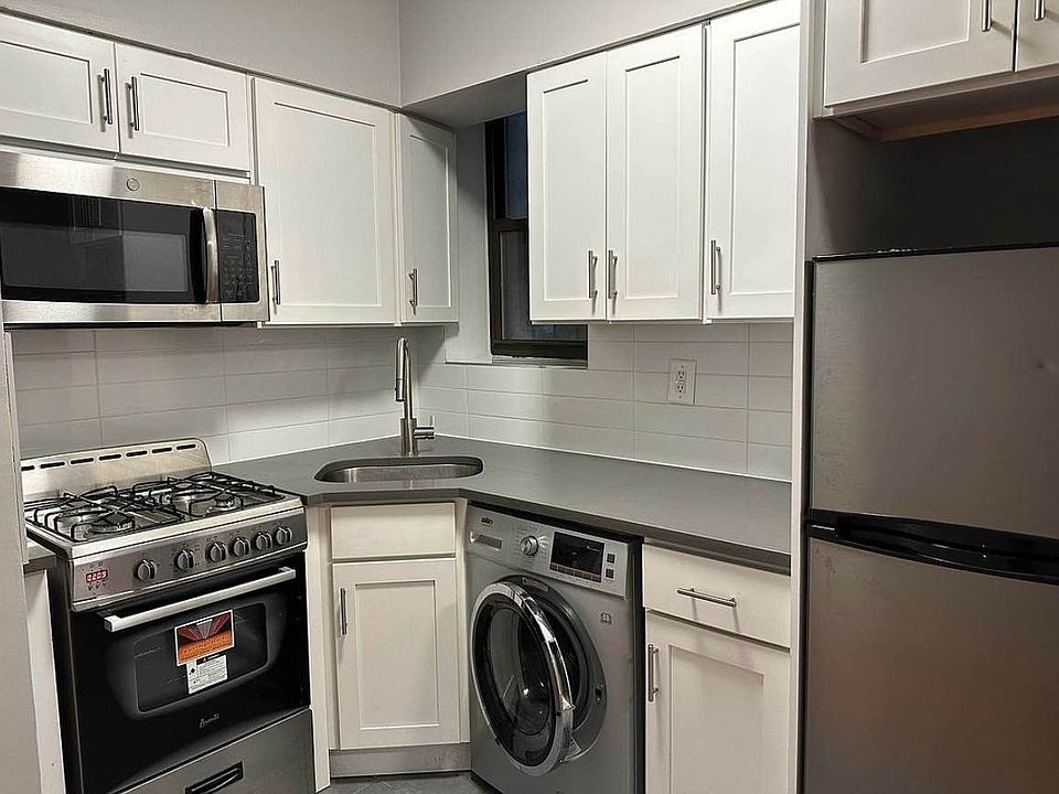 1st image of 2156 2nd Ave APT 2C