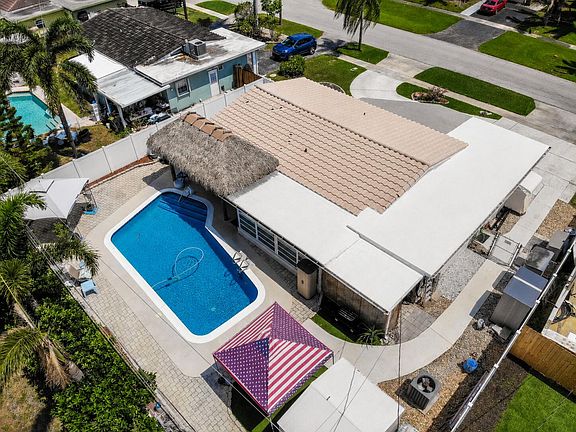 5th image of 1009 SE 15th Street